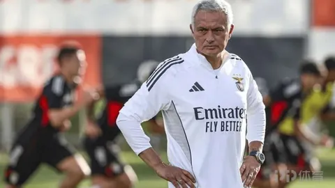 郎朗分享妻子吉娜分娩经过，全程陪伴称赞母爱伟大